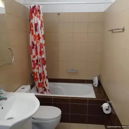 Sea View In A Great Location!! شقة